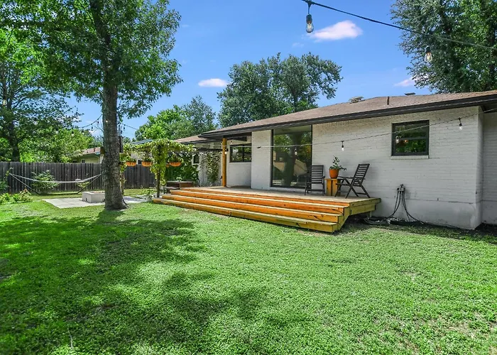 Holiday home Charming Ranch Near Dell With Cocktail Pool Round Rock